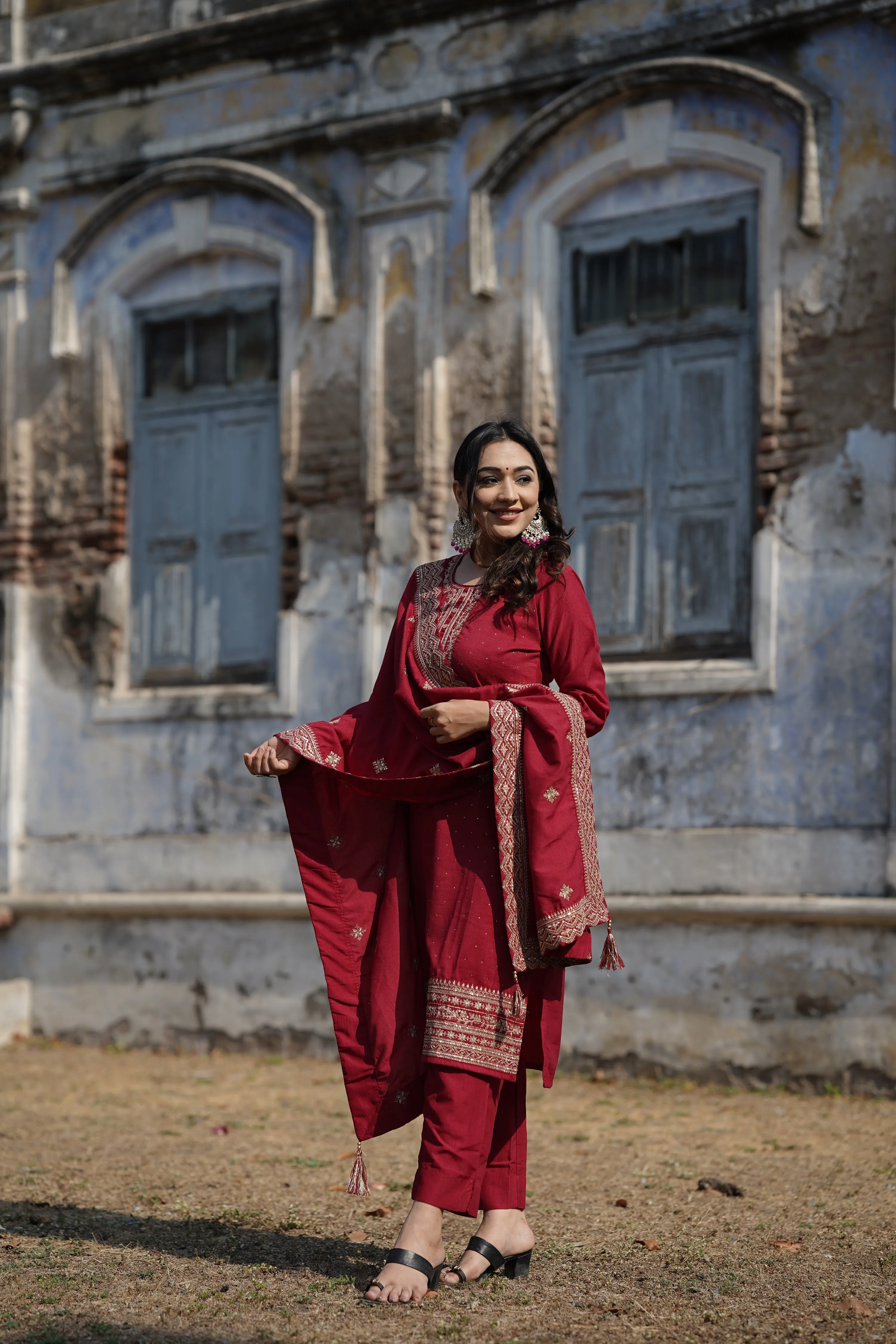 Maroon Silk Blend Solid Straight Kurta Trousers With Dupatta