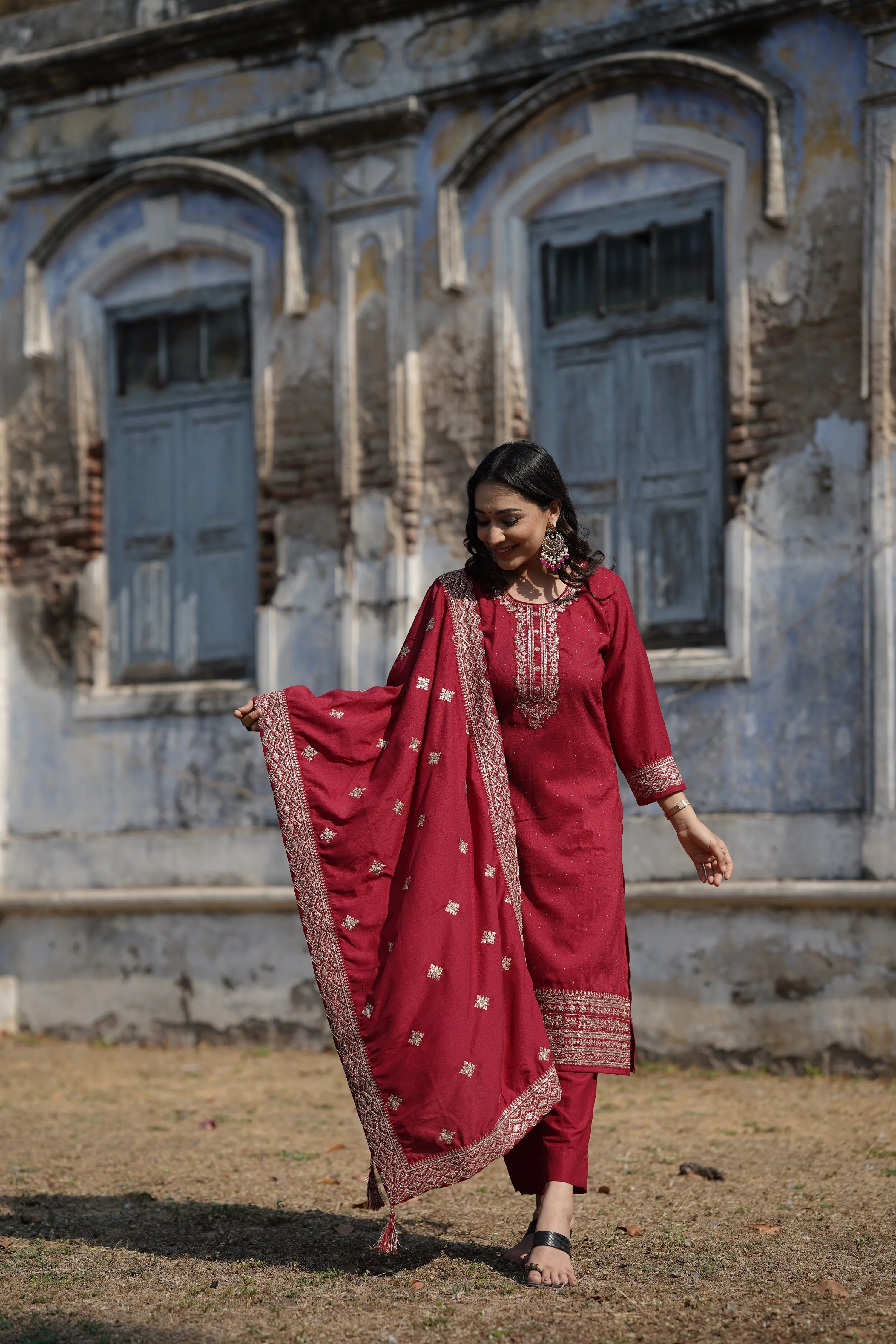 Maroon Silk Blend Solid Straight Kurta Trousers With Dupatta