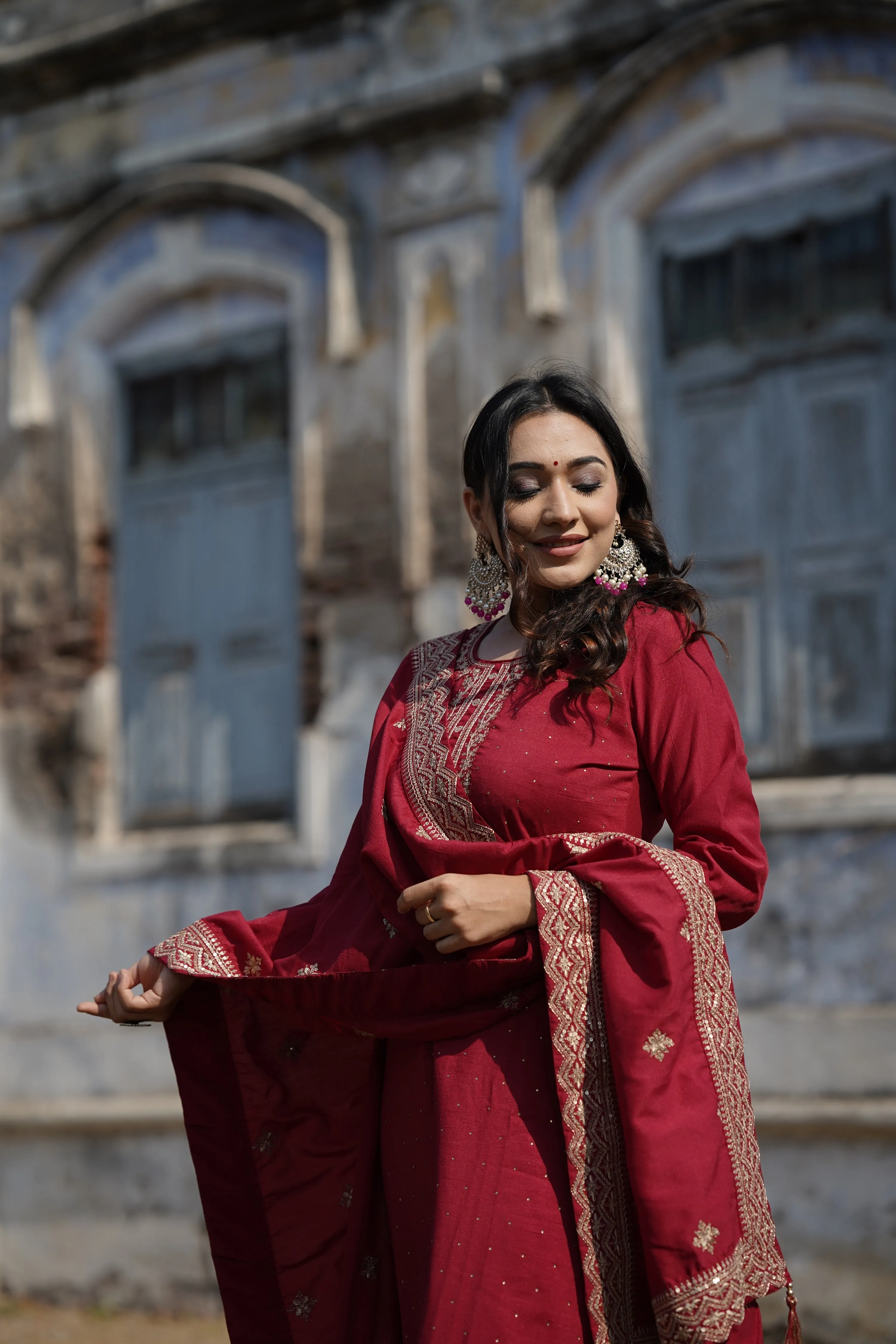 Maroon Silk Blend Solid Straight Kurta Trousers With Dupatta